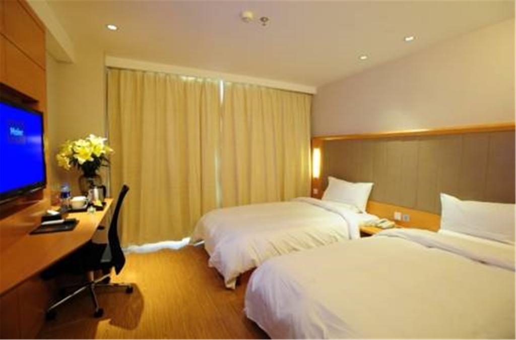 Starway Shanghai Anting Motor City Hotel